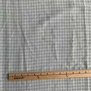 Fabric | Woven Polyester Houndstooth Pattern Fabric, 46" x 5+ yards